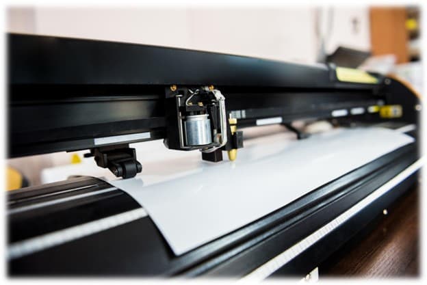 Reducing Machine Downtime with Smart Maintenance Systems (SMS)